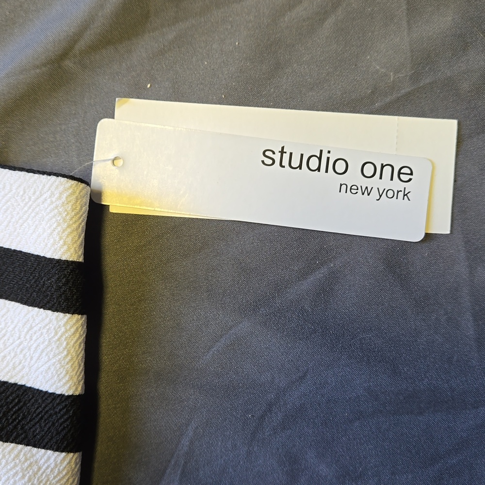Studio one Jackets - Picture 5 of 8